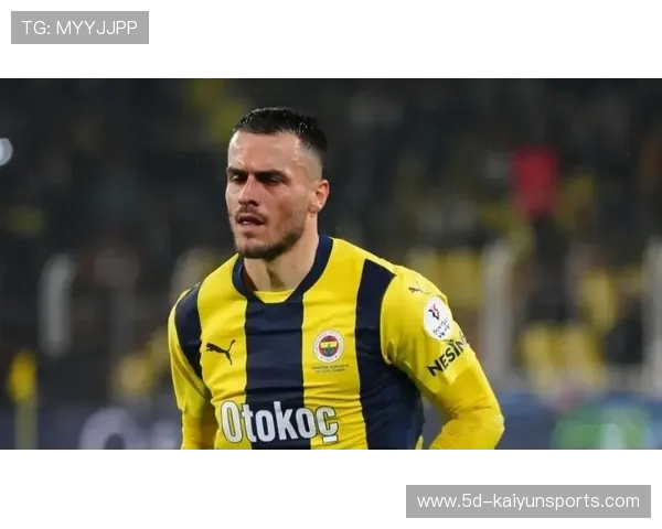 尤文科斯蒂奇高速边线推进送出致命传球：速度与洞察力的完美缔合